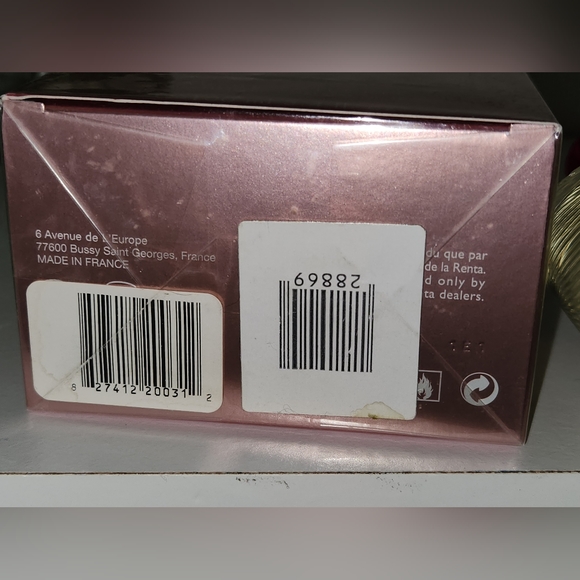 Oscar De La Renta Rosamor EDT / Eau De Toilette / 100ml / 3.4 fl.oz - Picture 4 of 5